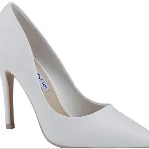 White Pump