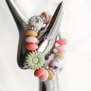 Tumbler Charms for Stanley Cups with Handle, Cup Charms for Stanley Accessories, Personalized Cup Shape and Beads Bracelet Charm for Simple Modern, Keychain Jewelry Accessories for Water Bottle