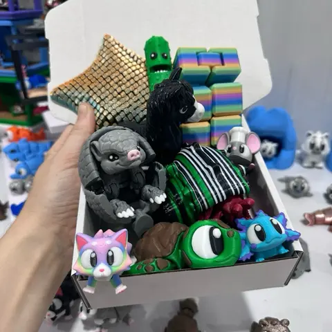 Customizable Fill-a-Box Set - 6”x6”x6” Lightweight Collectible Figure Ornament, 3D Prints, Custom Picks, Mini Figurines, Desk & Table Home Decor Statues