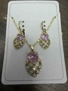 Earrings & Necklace Set corazón zirconias