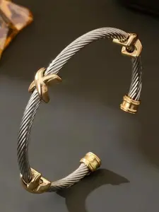 Adjustable Stainless Steel Bracelet with Cross Color Design, Elegant Open Clasp Jewelry, Perfect Gift for Her, Fashion Accessory