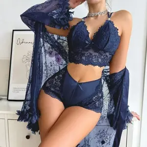 Women's sexy lace lingerie set, elegant and alluring, comfortable and breathable, with a touch of understated luxury and sexiness, creating a charming and romantic evening.