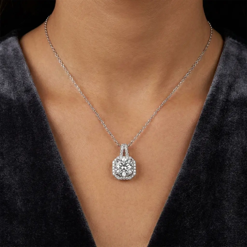 Women's Moissanite Necklace - 2-Carat D Color VVS1 Brilliant Round Cut Solitaire Pendant, Hypoallergenic Plated Costume Jewelry, 1Ct/2Ct Unisex Anniversary Gift, Ultra Fire & Brilliance, Ideal for Dates/Weddings/Casual Wear, Moissanite Necklaces, Alloy, S