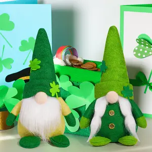 St Patrick's Day Decorative Figurines Set, Irish Clover Theme Party Ornaments, 2 Piece Saint Patricks Festival Decoration