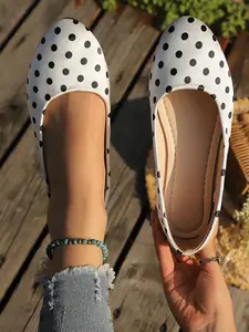 New Arrival! Polka Dot Flats, Easy Slip-On Design for Busy Days, Comfortable Casual Shoes, Perfect for Daily Wear, Commuter Shoes, Walking Shoes