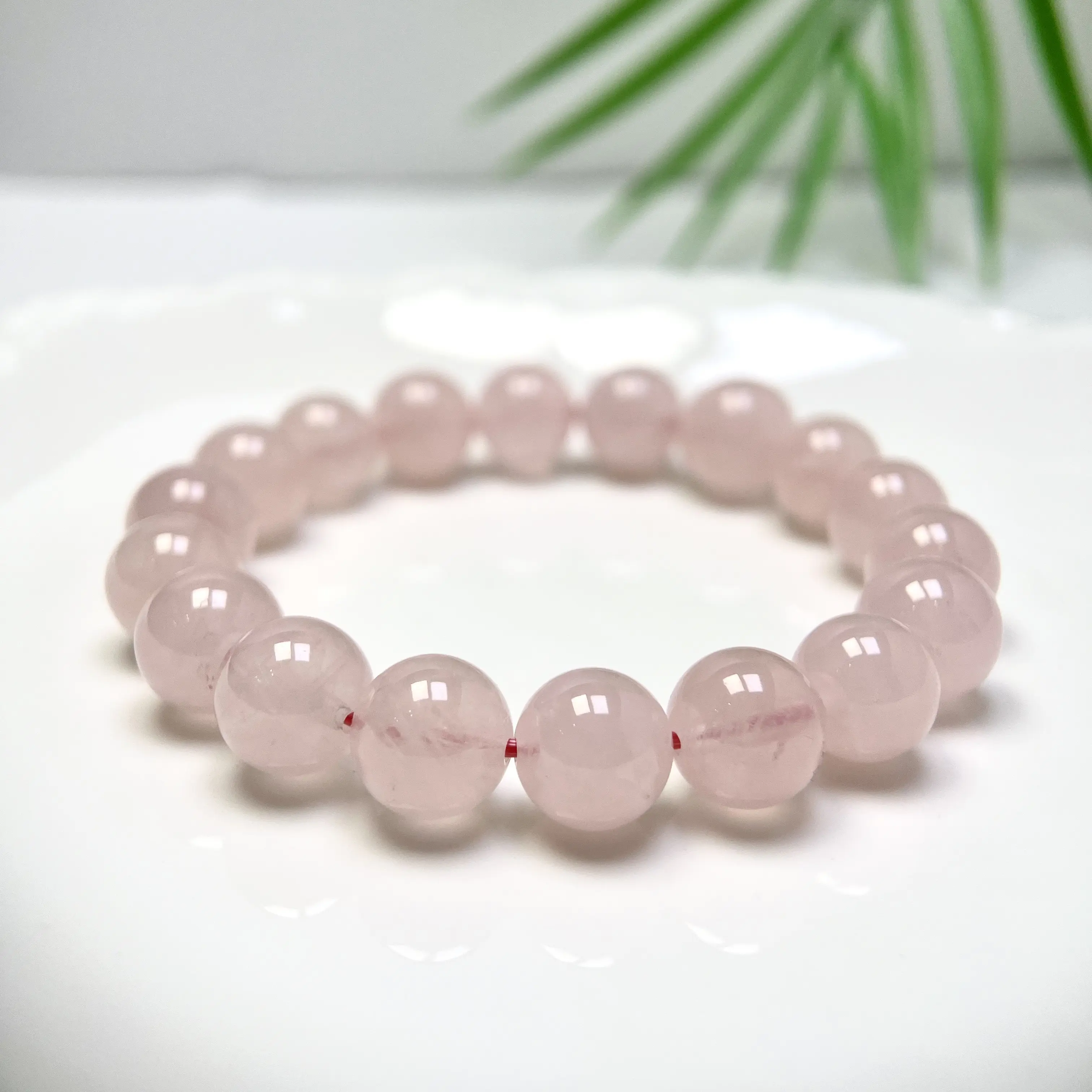 Women's High-Quality Jelly-Texture Pink Grapefruit Beaded Bracelet - Natural Soft Pink Gemstone Single-Loop Wear Daily Natural Crystal Jewelry Accessory, Beaded Texture