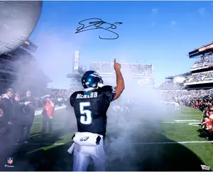 Donovan McNabb Philadelphia Eagles Autographed 16" x 20" Smoke Horizontal Photograph - Fanatics Authentic Certified