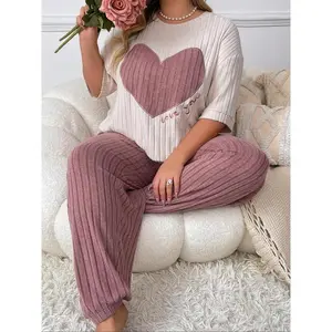 Women’s casual heart-shaped pajama set, crew neck short-sleeve top and shorts, loose all-season pajamas, new autumn collection