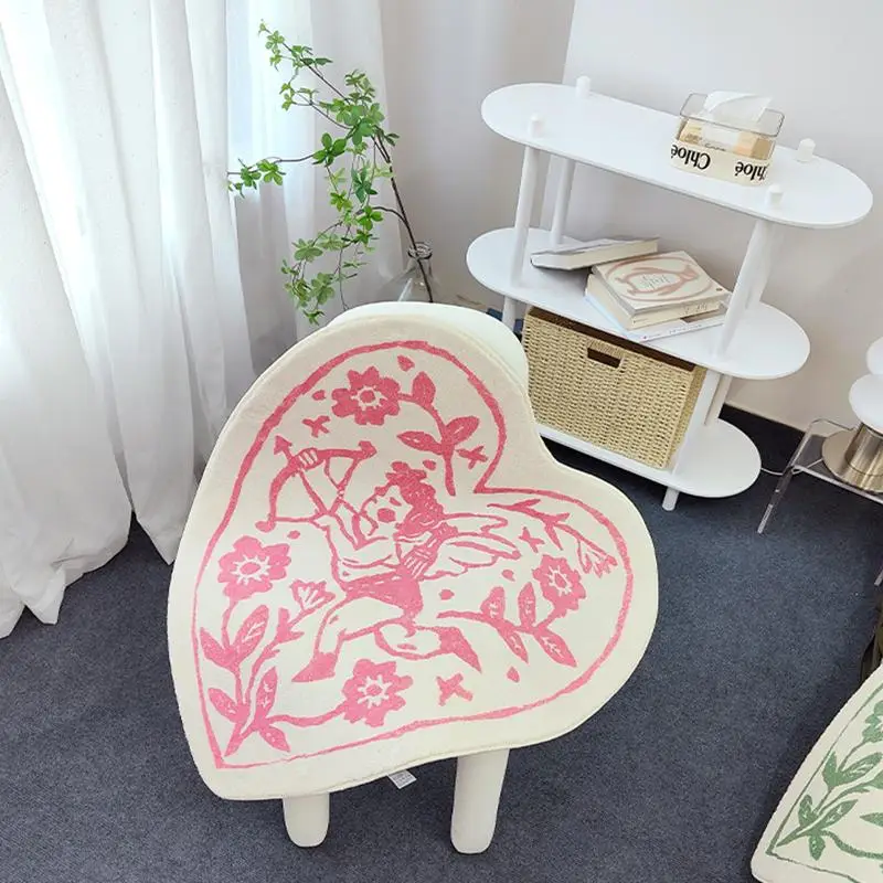 Love Cupid Pattern Decorative Rug, 1 Count Heart Shaped Anti-slip Floor Mat for Home Decor, Household Decorative Carpet for Home Living Room Bedroom