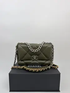 Pre-owned CHANEL lambskin Crossbody Bags Micro Chip Quilted Medium 19 Flap Khaki