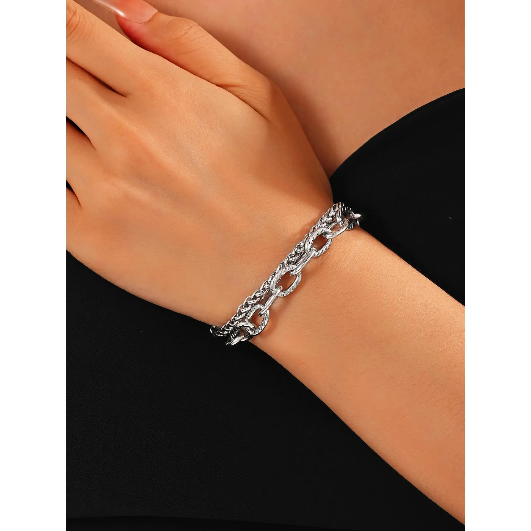 Edgy Geometric Chunky Bangle, Silver-Tone Double-Layer Cuff for Unisex Street Style Fashion Jewelry, Fashionable Chunky Bangles