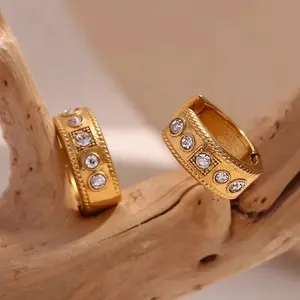 Zoe Huggie 18k Earrings