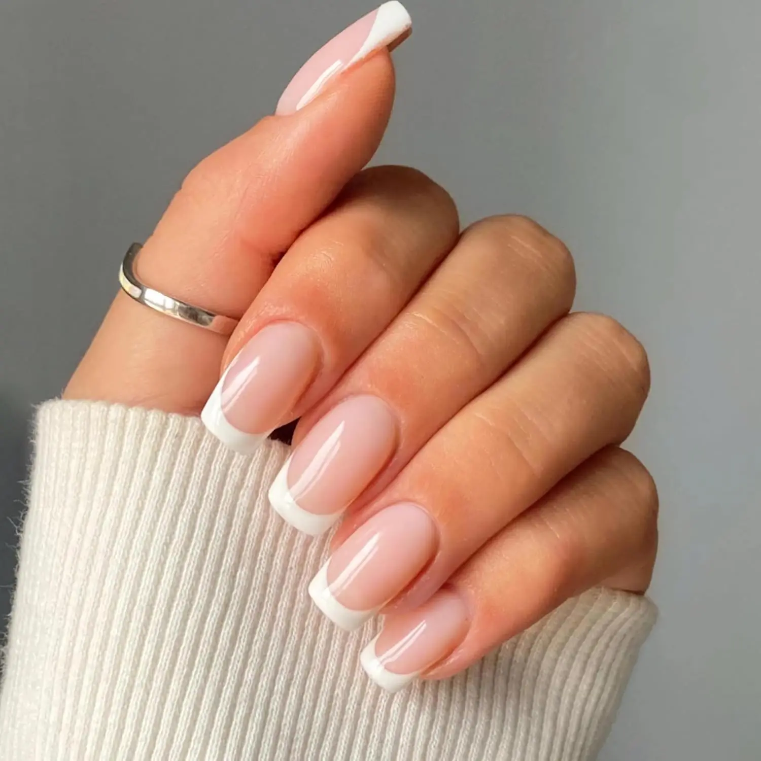 French-Tip Press On Nails Set 24Pcs, Short Square Glossy False Nails, DIY Detachable Nail Art, Durable Easy Application Press Ons, For Daily & Occasion Wear