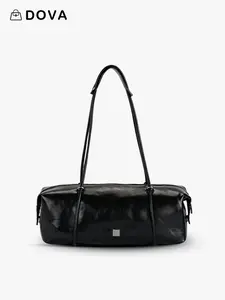 DOVA Women's Travel Bag –Plain Leather Oversized Shoulder Bag, Ideal for Work Everyday Use and Travel (Length: 15.4 inches), Travel Duffel Bag