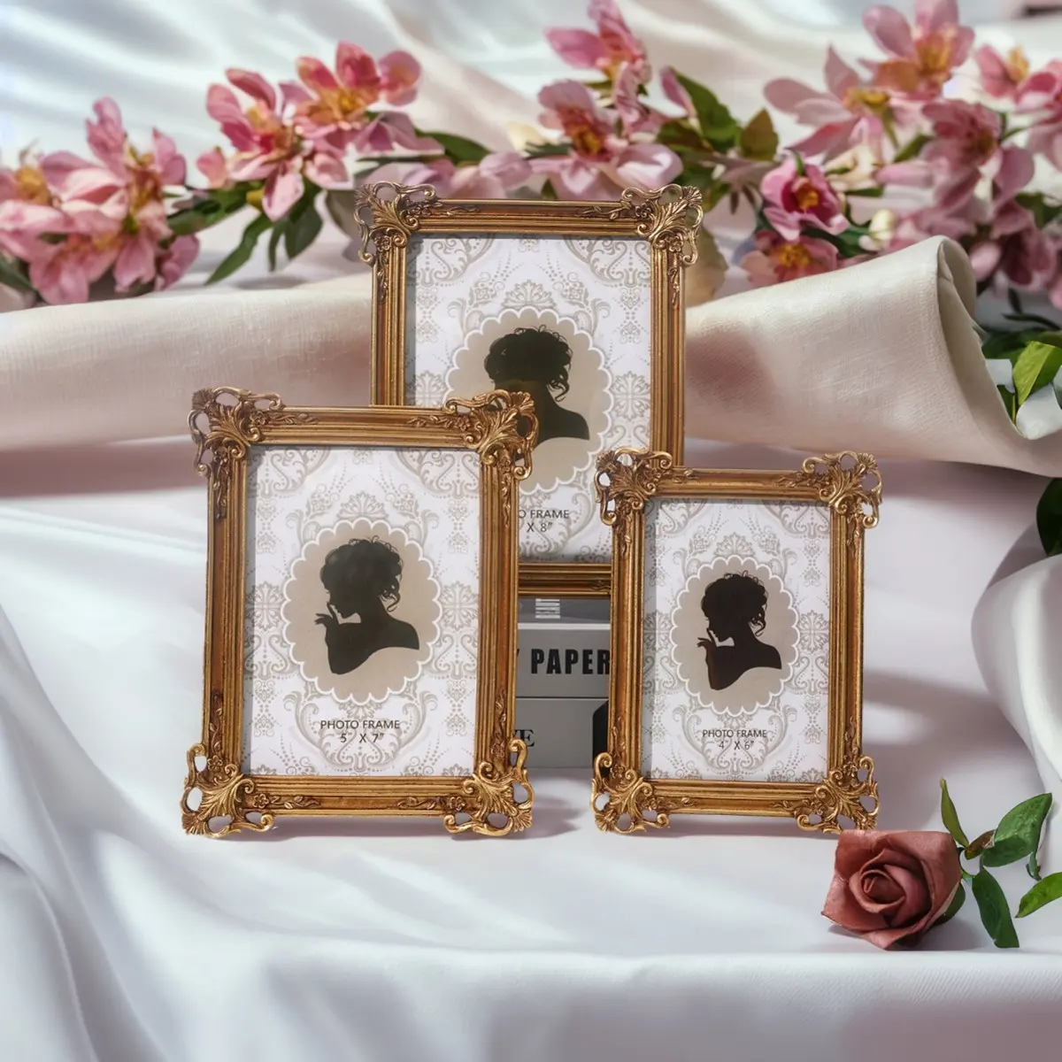 European Vintage Pattern Decorative Picture Frame, Resin Material, Sturdy Frame Design, Home Desktop Decoration, Photo Display and Photography Prop