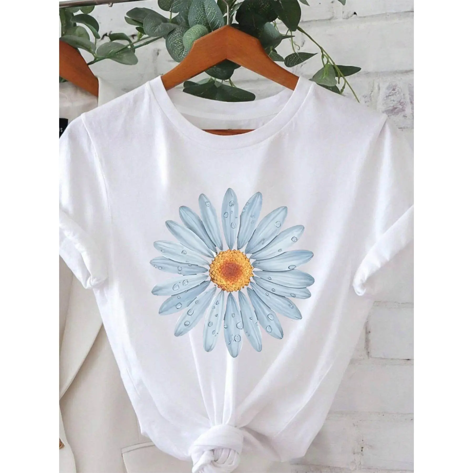 Women's Casual Daisy Print Short-Sleeve Round Neck Lightweight Summer Top - Blue, Flowers, Ditsy Floral