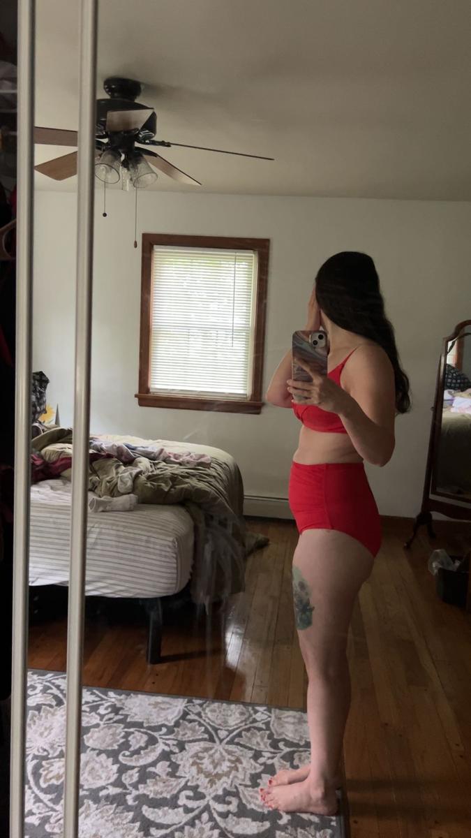 Item: Bundle--Red, M