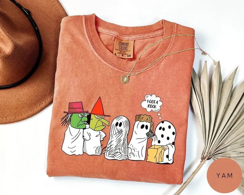 Women's [MADE IN US] Comfort Colors I Got a Rock Halloween T-Shirt - Funny Ghost Trick-or-Treat Tee, Retro Peanuts Inspired Athletic Fall Gift Outfit for All Seasons, S/2XL/3XL