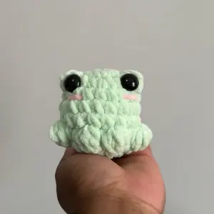 Crochet Pocket Frog