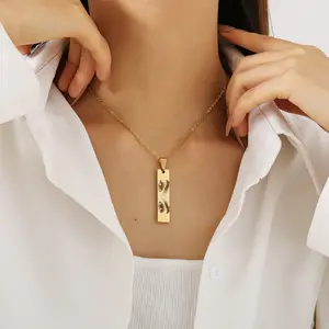 Personalized Eyes Engraved Necklace Custom Sketch Photo Eye Image Jewelry Couple Laser Engraving Pendant Chrismas Gifts