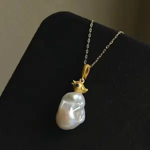Natural Freshwater Pearl Baroque Pearl Pendant Bird Pendant Retro Dynamic Stretchable Buckle