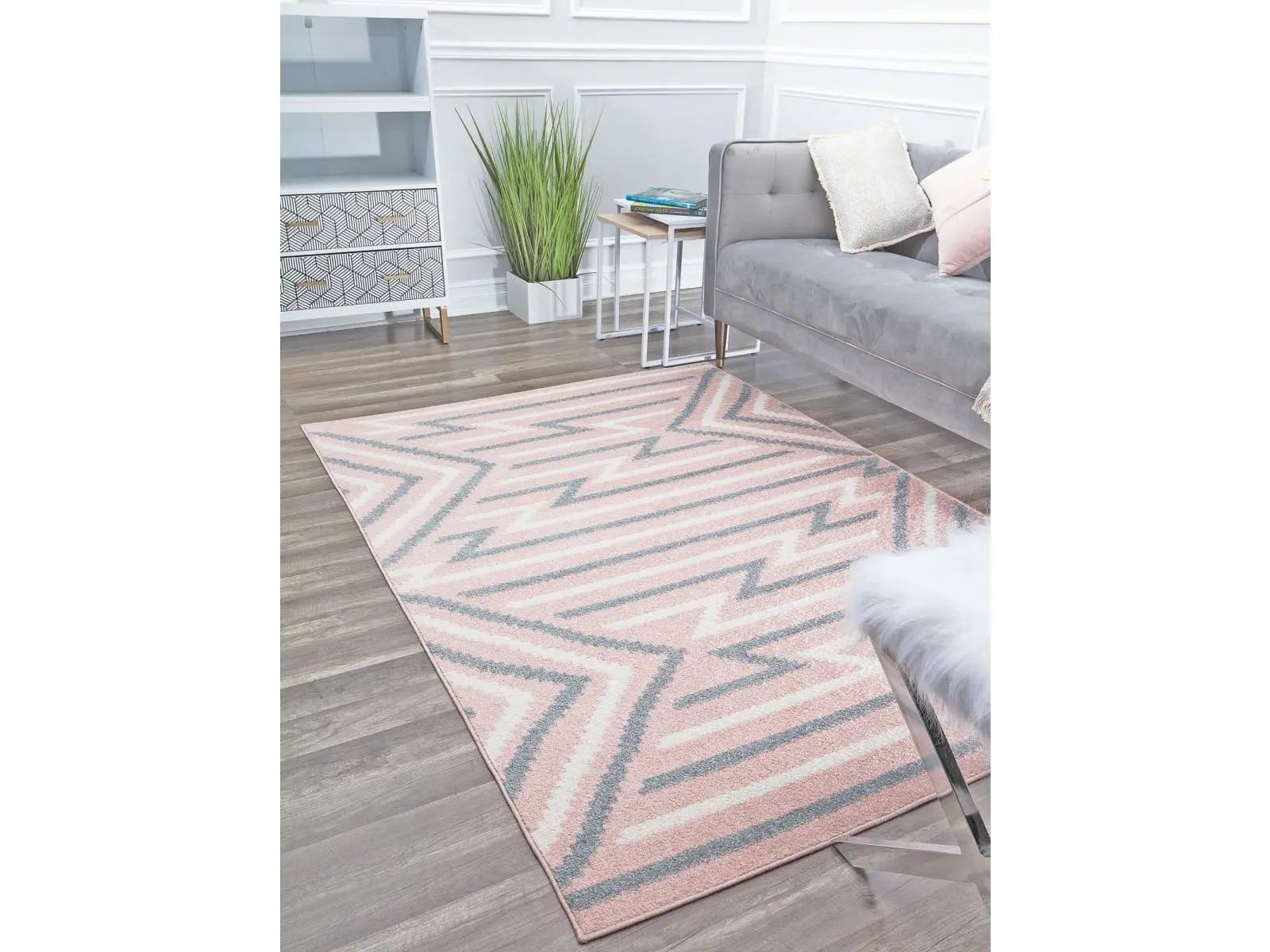 212 MAIN Mika MO10A Strawberry Milk Geometric Pink Area Rug, 2 ft. 6 in. x 4 ft. Rectangle Size, Contemporary Look, Whimsical Vibe, Indoor Use, Spot Clean, Home Decor Rug, Casual Area Rug