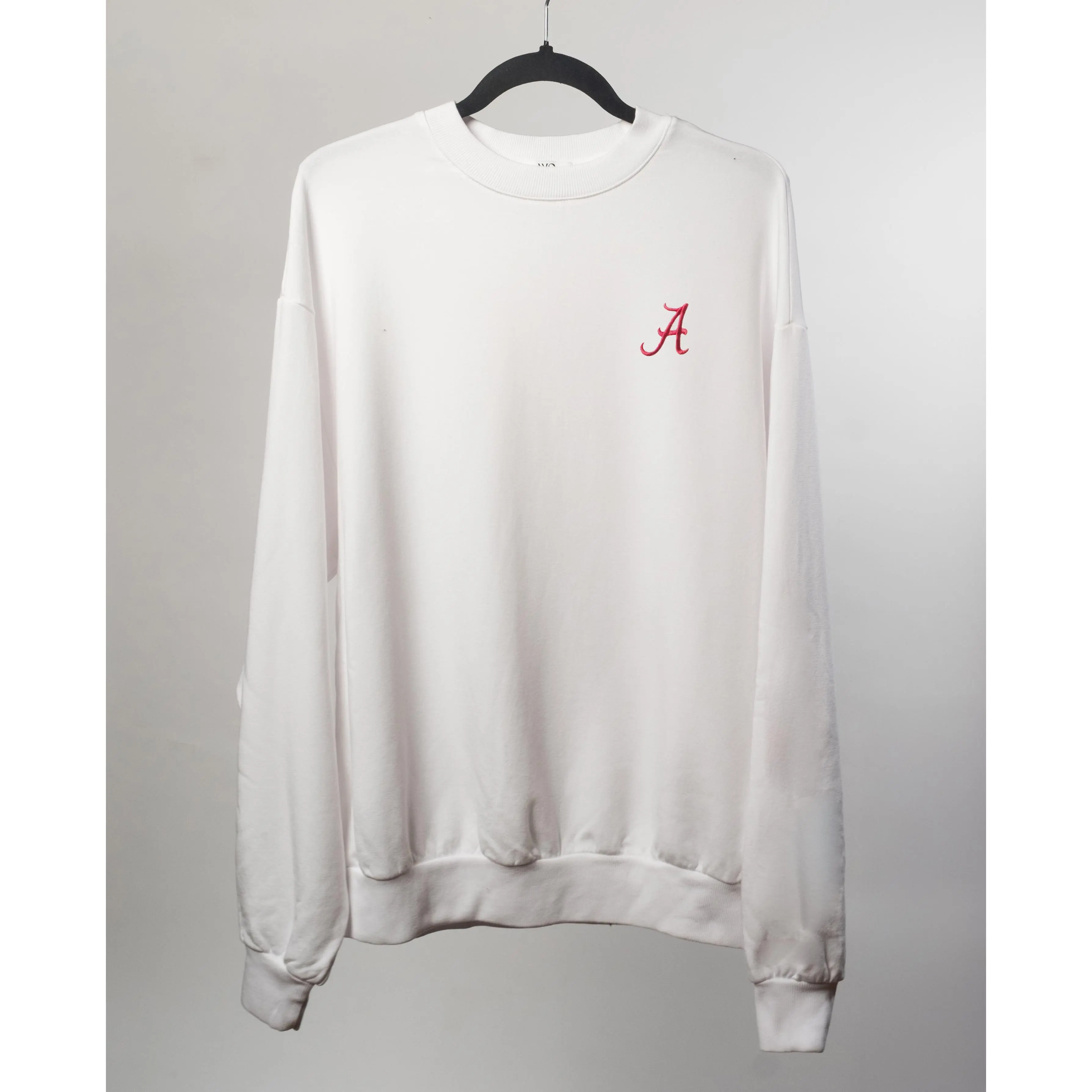 Logo Soft Fleece Crewneck Sweatshirt in White Long Sleeve Knitted