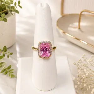 Ring with pink stone laminated in 14k