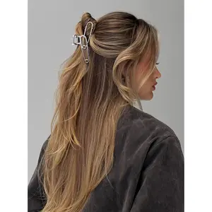 Ellarah Hair Clip Silver