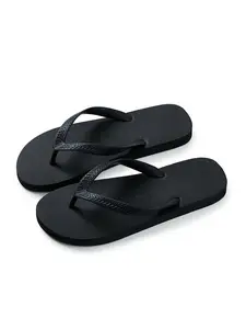 1 pair of Thai-style men's flip-flops, in-stock wholesale, summer non-slip sandals, trendy and unique rubber indoor/outdoor beach shoes