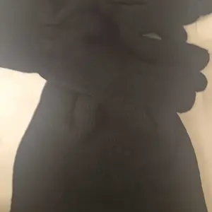 3Pcs-Unisex Gloves Scarf Hat Set, Warm Winter Accessories for Men Women, One Size Fits All, Ideal for Cold Weather Protection