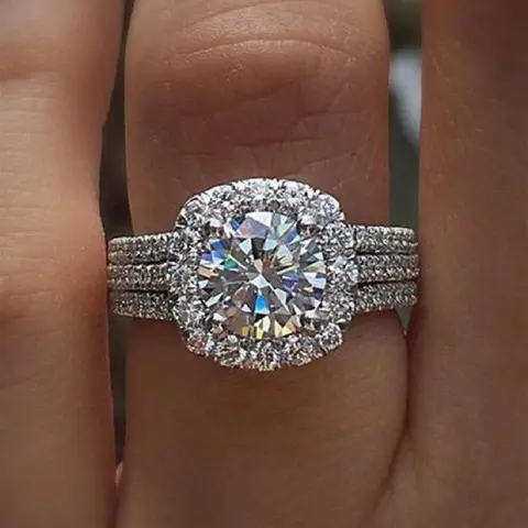 Elegant Rhinestone Decorated Copper Ring, Fashion Jewelry for Party, Daily Clothing Decor, Trendy All-match & Exquisite Jewelry Gift for Women, Cocktail Ring