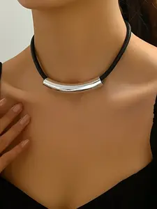 Stylish Leather Cord Metal Choker Necklace, Vintage & Sexy Style, Adjustable Collar Jewelry for Women, Nightclub Decor