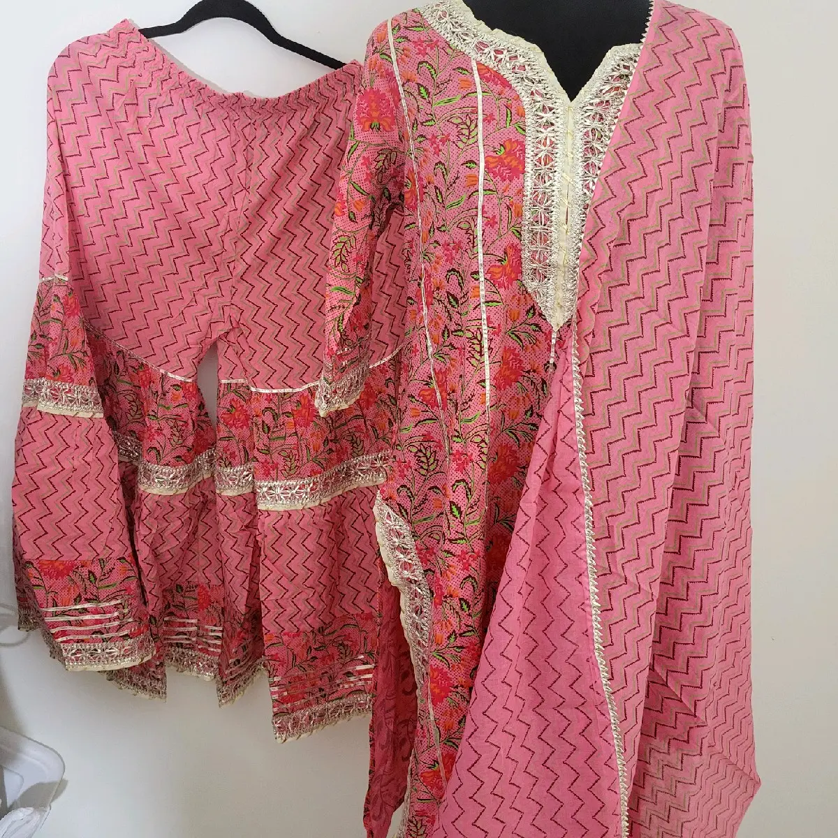 Kurthi Sharara dupatta set