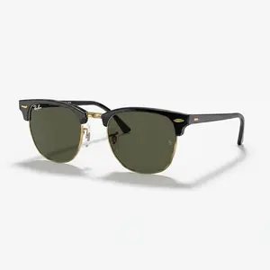 Ray-Ban Clubmaster Classic sunglasses – Black frame with UV400 lenses, a timeless eyewear design for both men and women