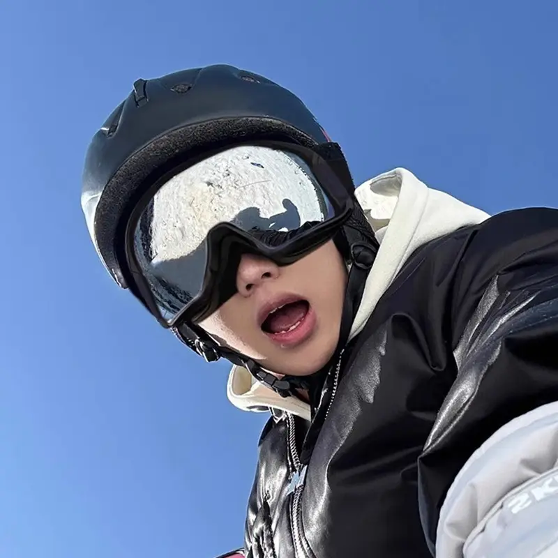 Skiing, mountaineering goggles, men's and women's same motorcycle, windproof and anti-glare glasses, outdoor sports, snow sunglasses