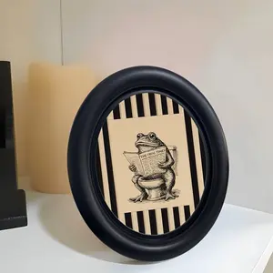 Vintage Frog Toilet Reading Art Frame, Oval Decorative Painting, Funny Bathroom Wall Art Ornament, Unique Room Decoration