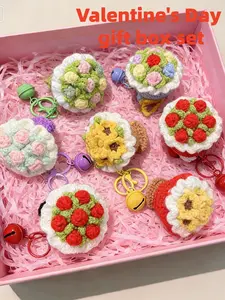 Handmade Crochet Keychain Set, 5 Color Rose Flower Yarn, Valentine's Day Mother's Day Gift, Multifunctional Car Phone Strap