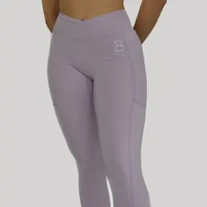 Woman’s Lilac Pocket Leggins