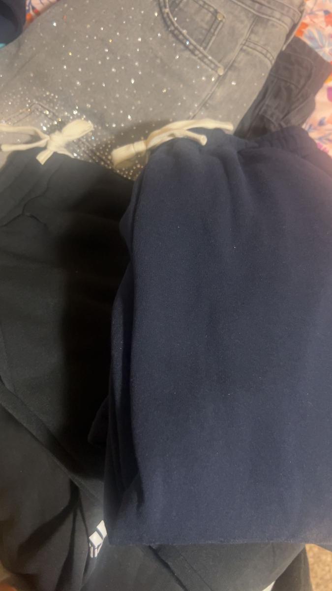 Item: Black + Navy Blue, M