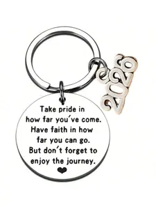 Class Of 2026 Graduation , Silver Color Keychain For Him/Her, Seniors, Students, Masters, Nurses, College/Highschool Graduates, Suitable For Dad, Mom, Daughters, Sons College Car Accessories Cute Goth Y2k Halloween Accessories Teachers Day Christmas Gift