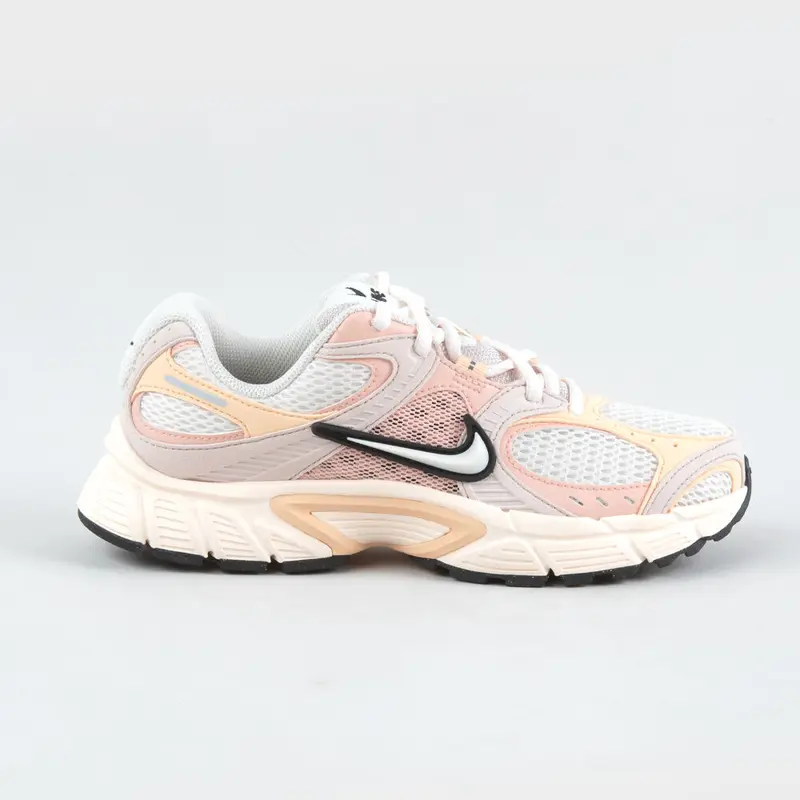 NIKE V5 RNR Womens Shoes