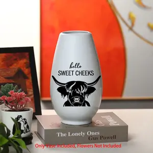 1pc Jingdezhen ceramic carved vase Hello Sweet Cheeks Highland Cow Print Vase Rustic Western Style Cute Cow Vase Christmas Birthday Gift For Flower Lovers Home Office Living Room Bedroom Bathroom Floral Decor Decorative Vase Does not include bouquet