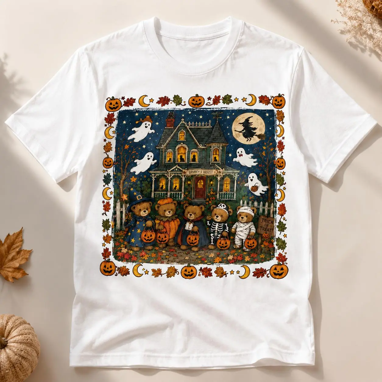 Women's Comfort Colors Unisex Round Neck Halloween Graphic T-Shirt - Vintage 90s Bear Trick-or-Treat Tee, Haunted House Pumpkin Spooky Season Casual Short Sleeve Top
