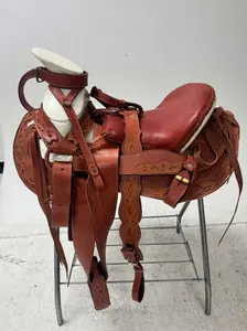 Charro Saddle 15.5” – Rich Tan Bordada “El Dorado” (Set Completo)