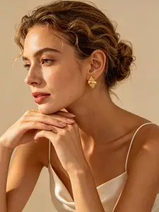 Fashion Classic 18k Conch Earrings, Waterproof Stainless Steel Studs, Elegant Plain Design, All-Season Jewelry
