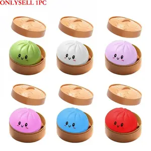 Soft Geometric Cube Shaped Anti-Stress Balls, Fun Toys to Tighten, Joke Party Accessories,Creative Birthday Gifts, Party Details, Cute