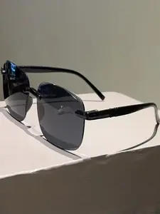 Frameless Square Gradient Sunglasses, Vintage Fashion Shades, Luxury Beach Resort UV Protection Glasses, Stylish Sunwear for Men and Women