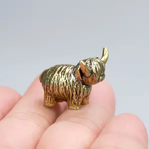 Solid Brass Vintage Cow Figurine, Mini Decorative Ornament, Rustic Design, Creative Craft for Tea Table Desktop, Retro Style Home Decoration