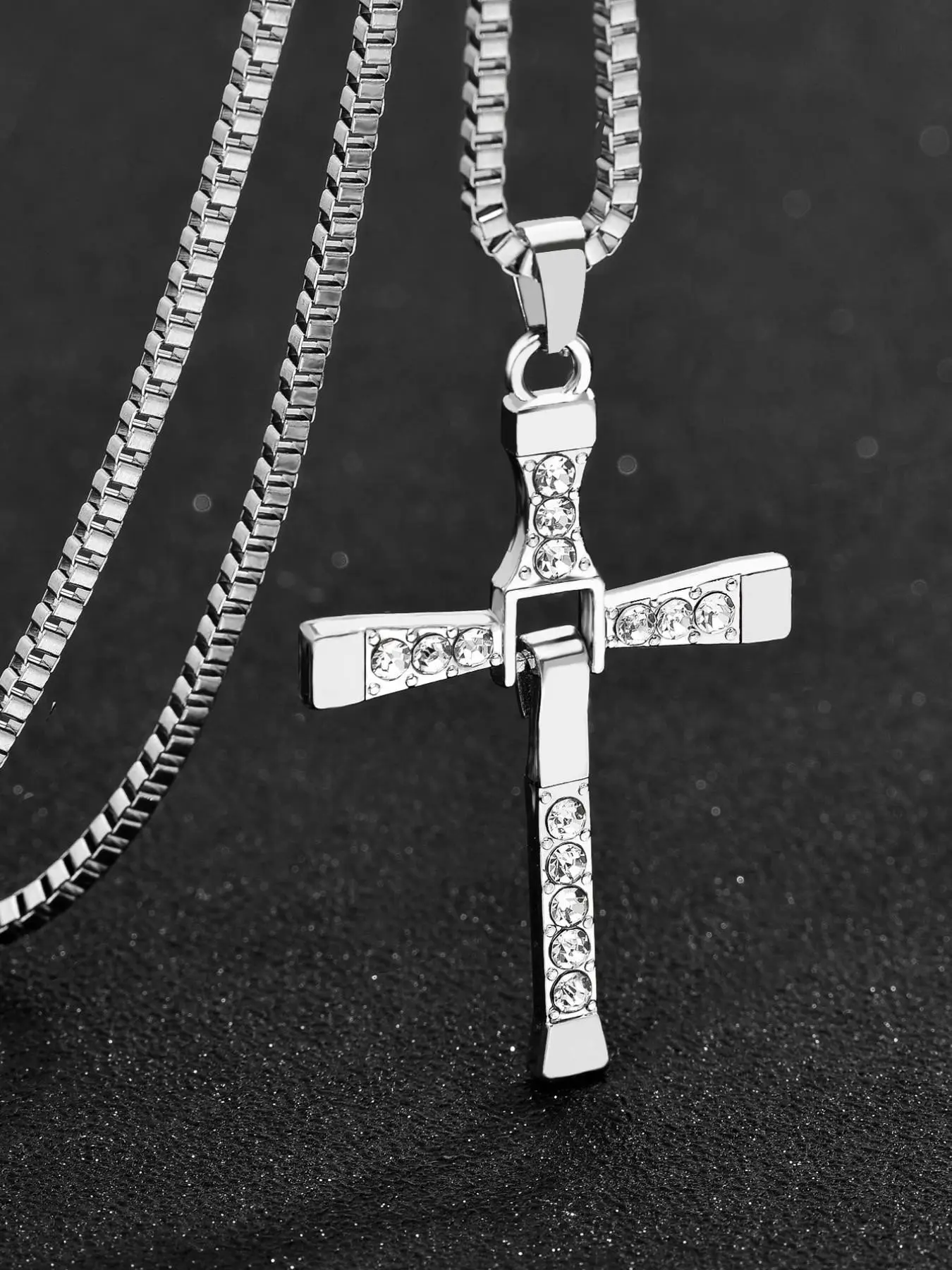 Cross Necklace, Rhinestone Decorated Necklace, Dominic Toretto Cross Pendant, Rhinestone Crystal Chain, Men's Jewelry, Gift for Boyfriend, Dad, Stepfather, Valentine's Day, Birthday, Cross Design Pendant, Pendants Necklaces